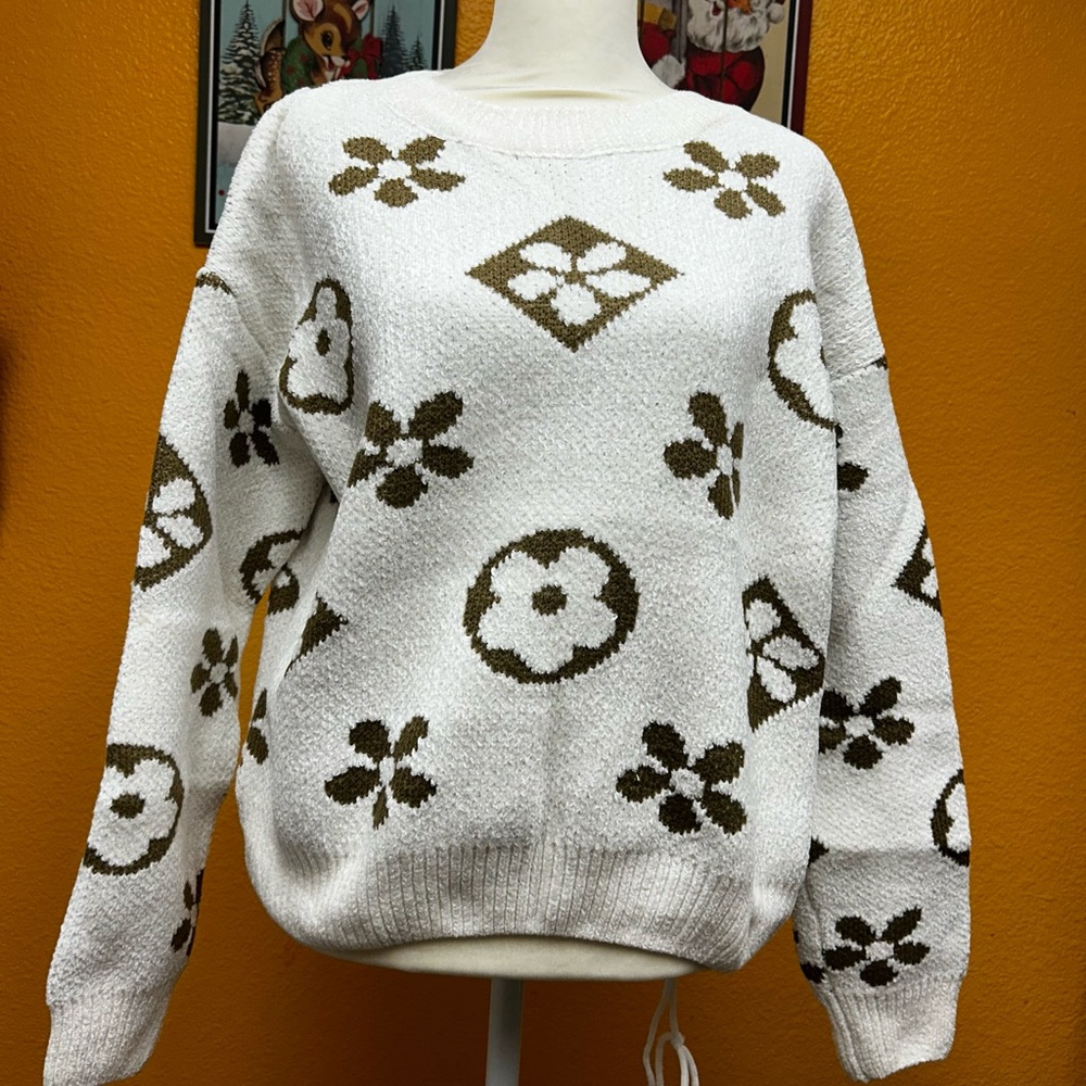 New women sweaters size S / M